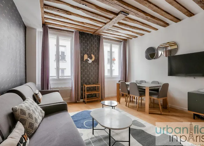 Urban Flat 96 - 1 Bedroom Aboukir