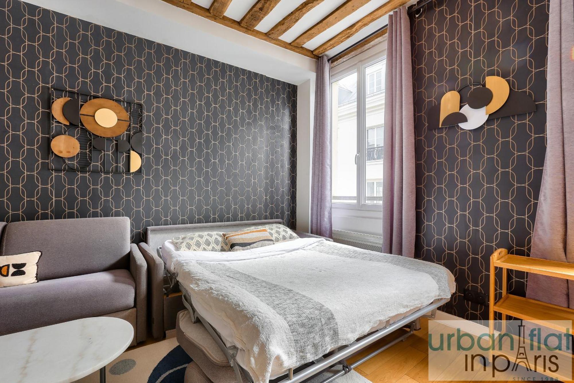 Urban Flat 96 - 1 Bedroom Aboukir Apartment